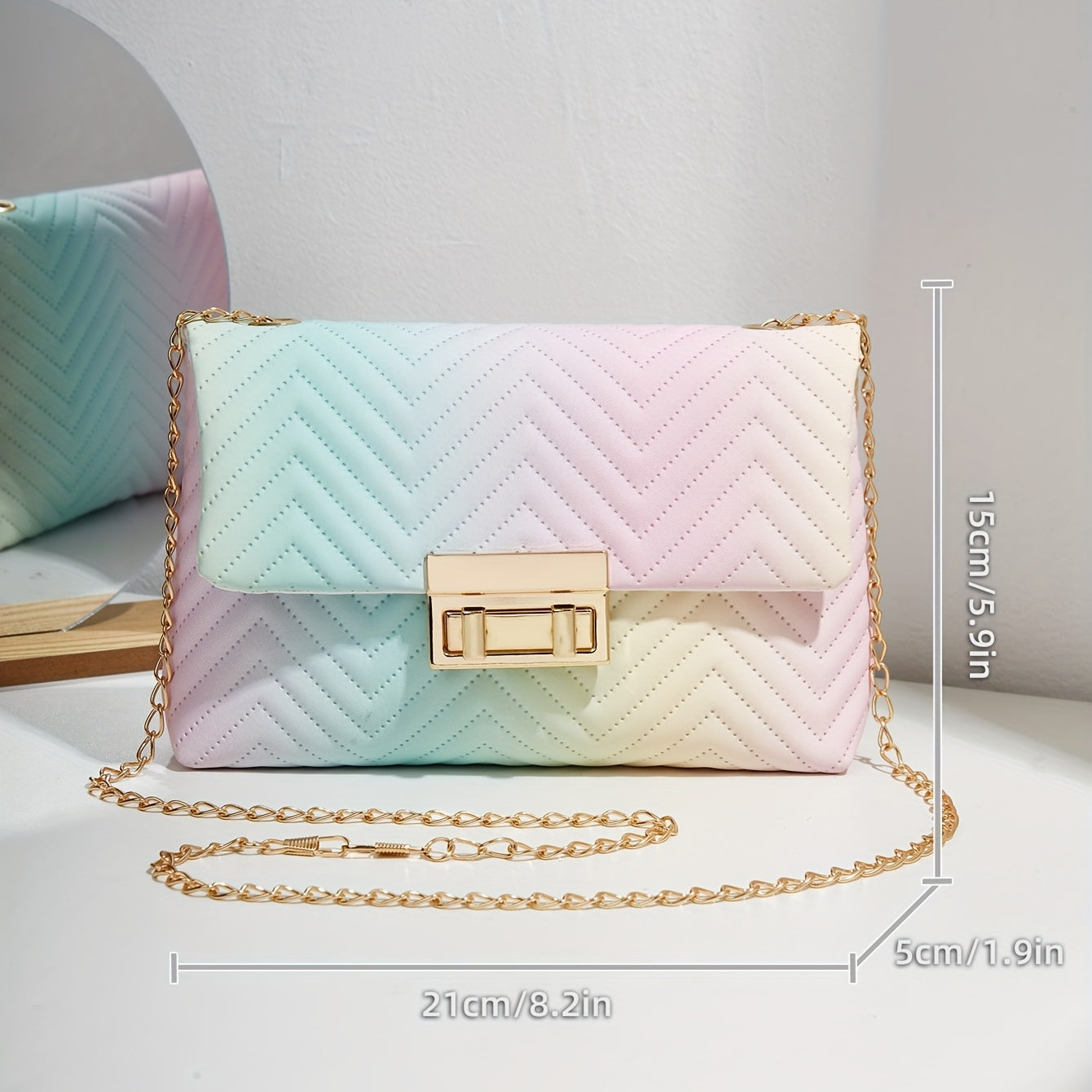 Ombre Wavy Quilted Crossbody Bag, Trendy Chain Shoulder Bag, Women's Turn Lock Flap Square Purses